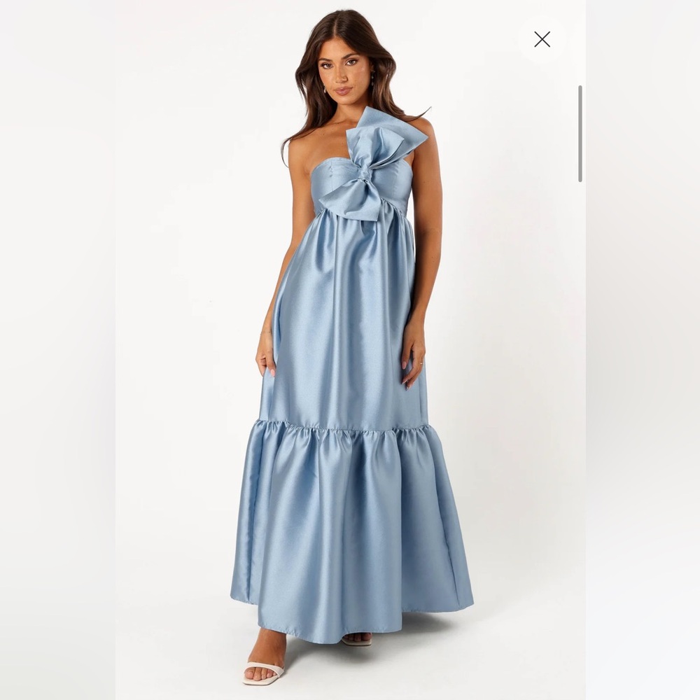 Petal and Pup BETINA BOW FRONT MAXI DRESS - BLUE